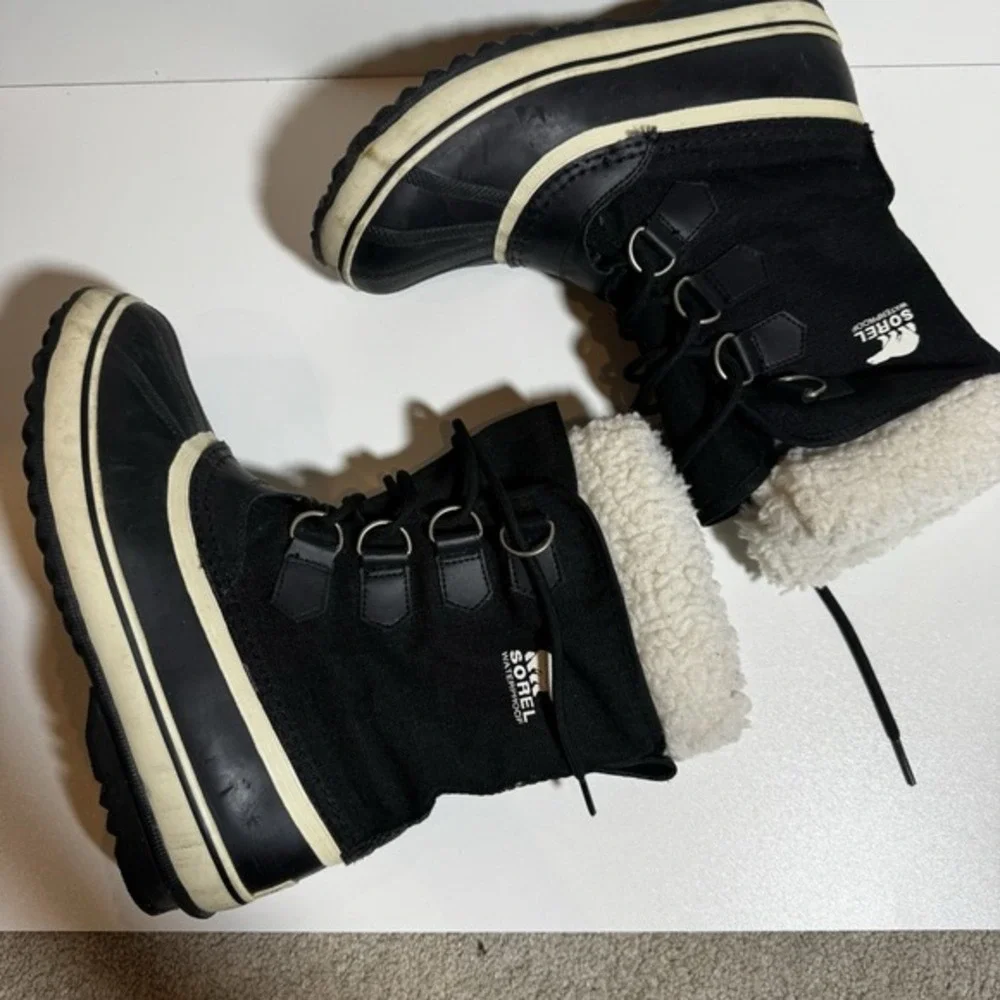 Sorel Winter Carnival Snow Boots Waterproof Black 8.5 39.5 Winter Faux Fur Comfy - Picture 9 of 9